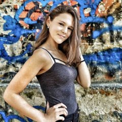 Amira